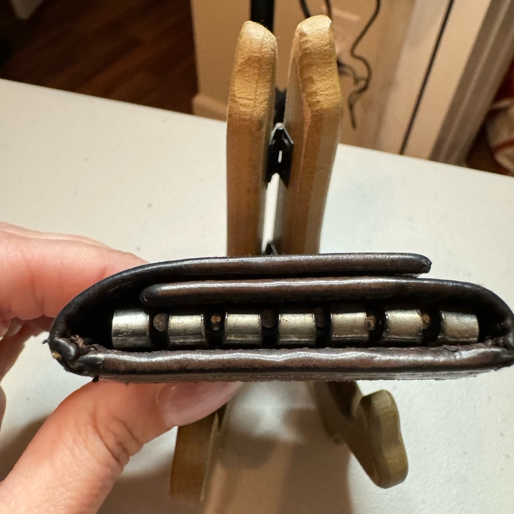 🔑Fendi Key Pouch🔑 - Picture 3 of 8